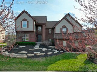 8599 Hummingbird, Commerce Charter Township, MI 48382