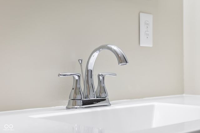 4845 Timbercrest Drive, Columbus, IN 47203