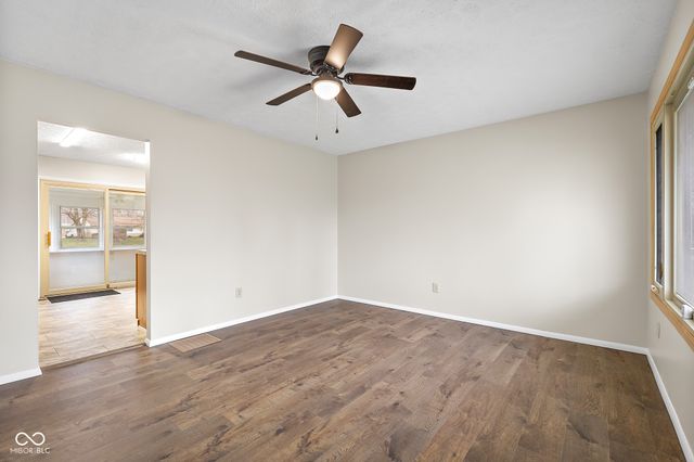 4845 Timbercrest Drive, Columbus, IN 47203