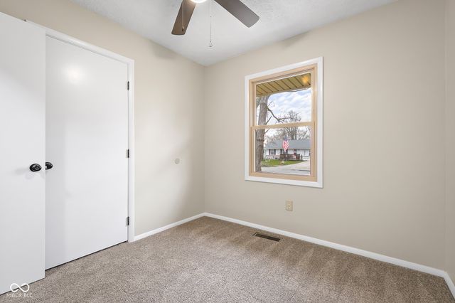 4845 Timbercrest Drive, Columbus, IN 47203