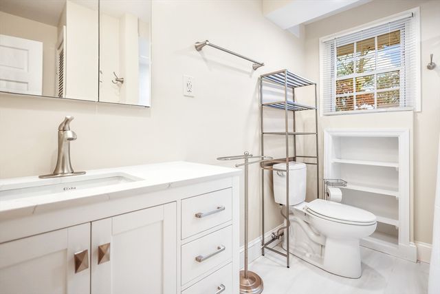 2 Constitution Street C, Methuen, MA 01844