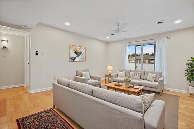 2 Constitution Street C, Methuen, MA 01844