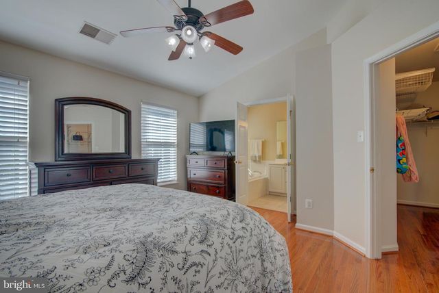 20352 BRIARCLIFF TER, Sterling, VA 20165