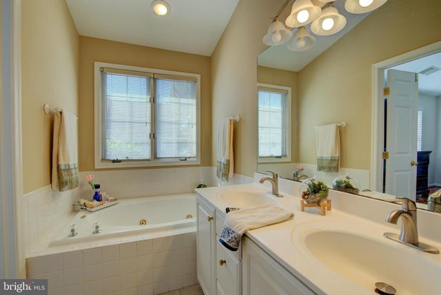 20352 BRIARCLIFF TER, Sterling, VA 20165