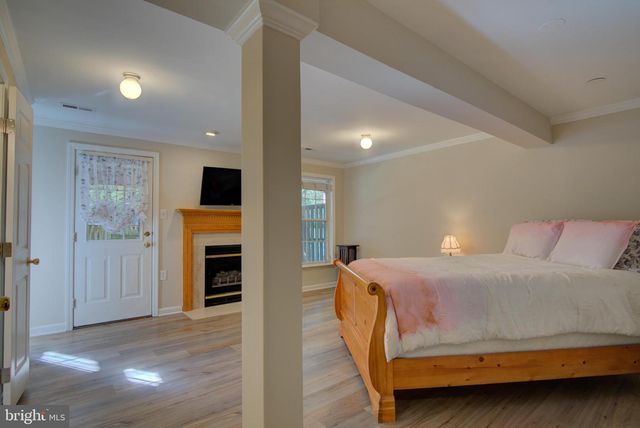20352 BRIARCLIFF TER, Sterling, VA 20165