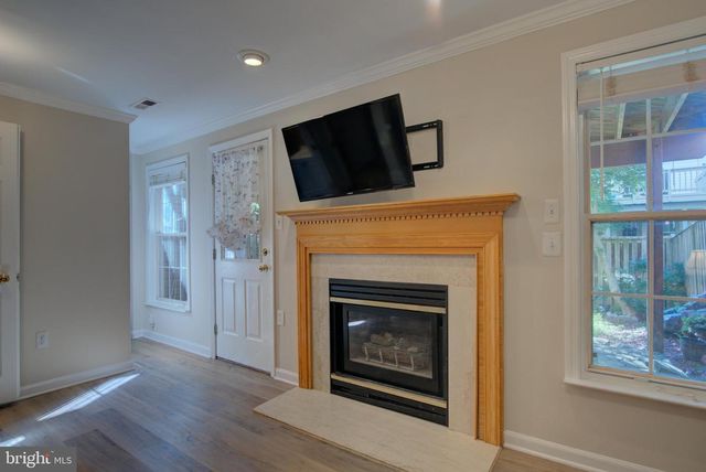 20352 BRIARCLIFF TER, Sterling, VA 20165