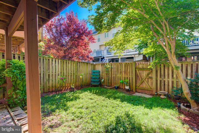 20352 BRIARCLIFF TER, Sterling, VA 20165