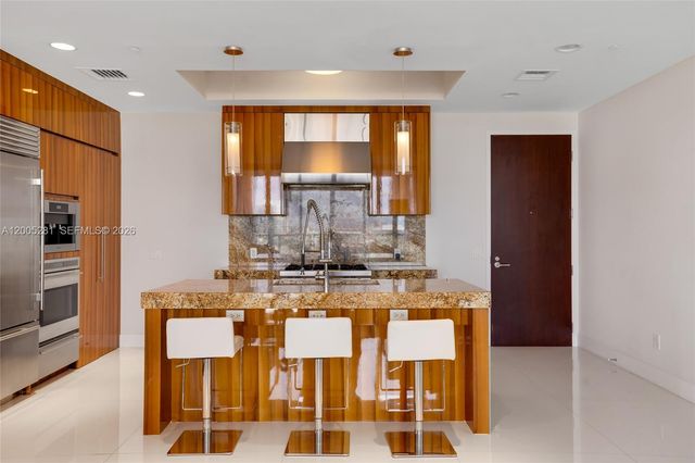 9701 Collins Avenue 805S, Bal Harbour, FL 33154