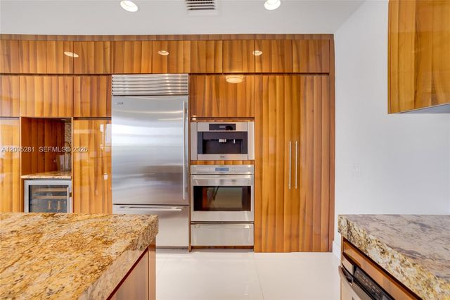 9701 Collins Avenue 805S, Bal Harbour, FL 33154