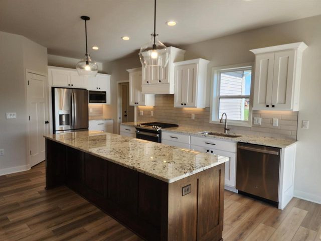 4082 Hanover Drive, Deforest, WI 53532