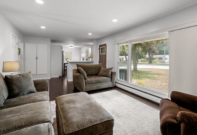 1360 Logan Road, Muskegon, MI 49445