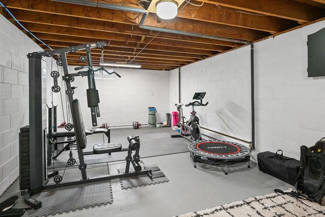 1360 Logan Road, Muskegon, MI 49445