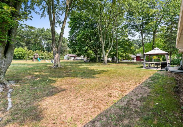 1360 Logan Road, Muskegon, MI 49445