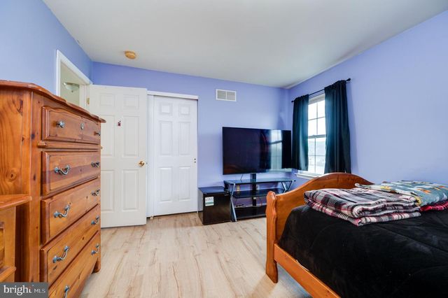 100 PRESCOTT RD, Blandon, PA 19510
