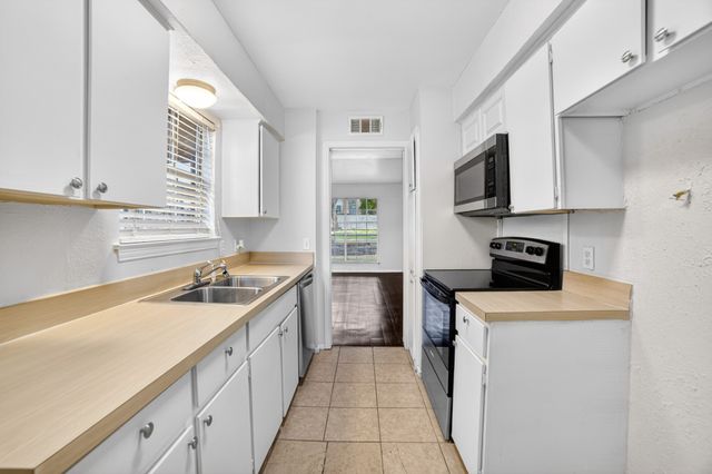 5618 Marina Drive 32, Garland, TX 75043