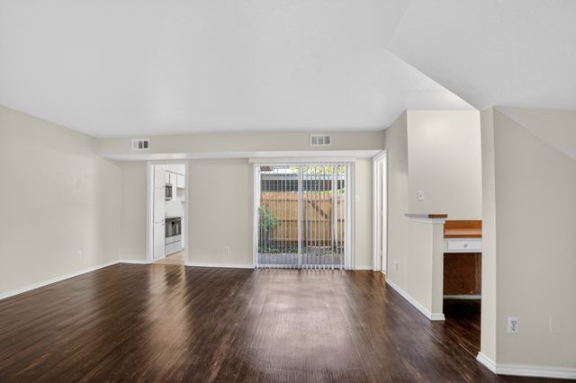5618 Marina Drive 32, Garland, TX 75043