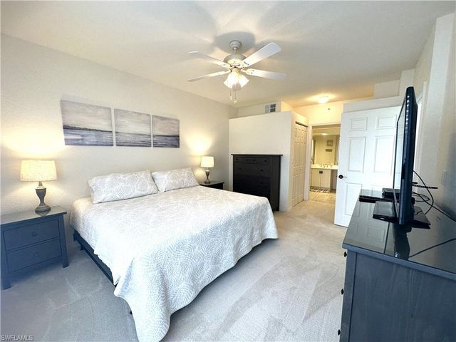 6816 Satinleaf RD S 102, Naples, FL 34109