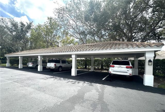 6816 Satinleaf RD S 102, Naples, FL 34109