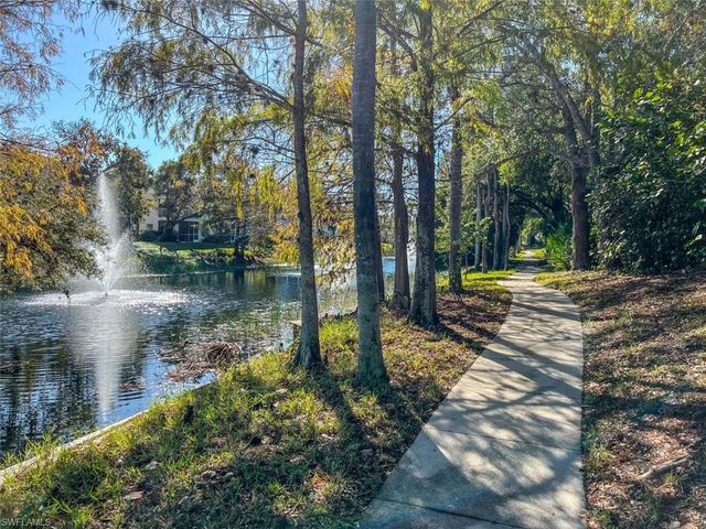 6816 Satinleaf RD S 102, Naples, FL 34109