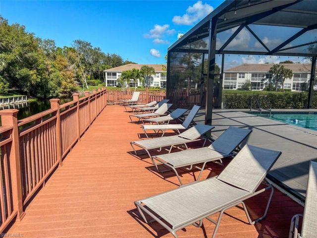 6816 Satinleaf RD S 102, Naples, FL 34109