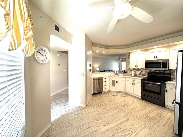 6816 Satinleaf RD S 102, Naples, FL 34109