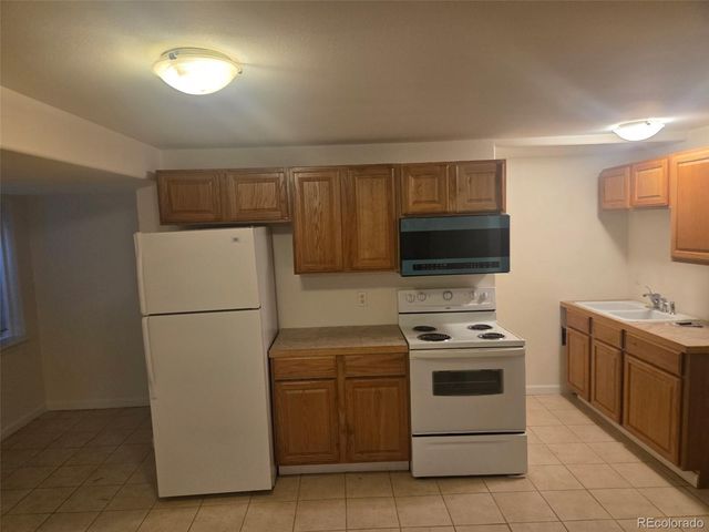 225 S Monroe Street, Denver, CO 80209