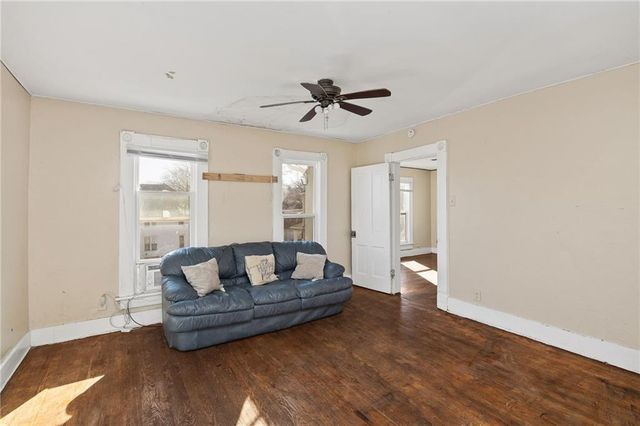 2522 Olive Street, St Joseph, MO 64507