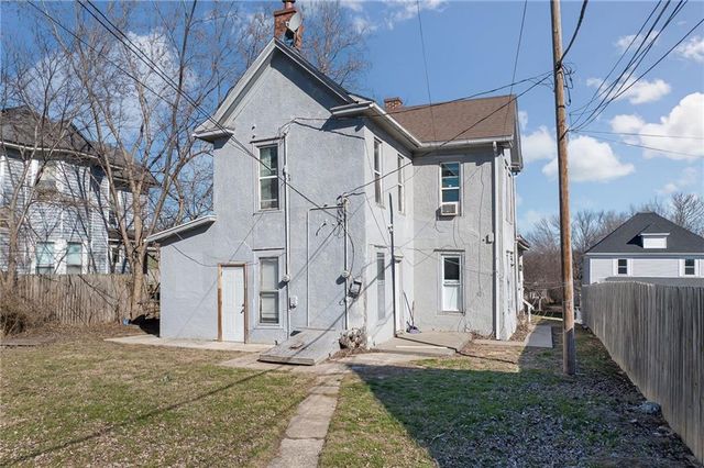2522 Olive Street, St Joseph, MO 64507