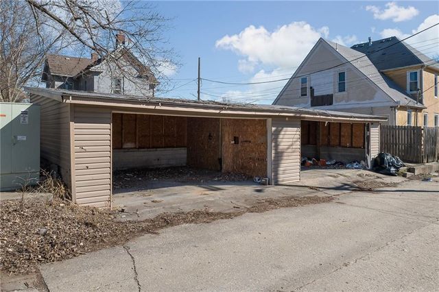 2522 Olive Street, St Joseph, MO 64507