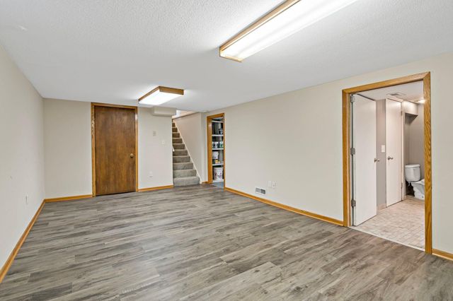 7433 12th Avenue S, Richfield, MN 55423