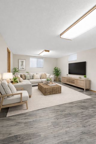 7433 12th Avenue S, Richfield, MN 55423