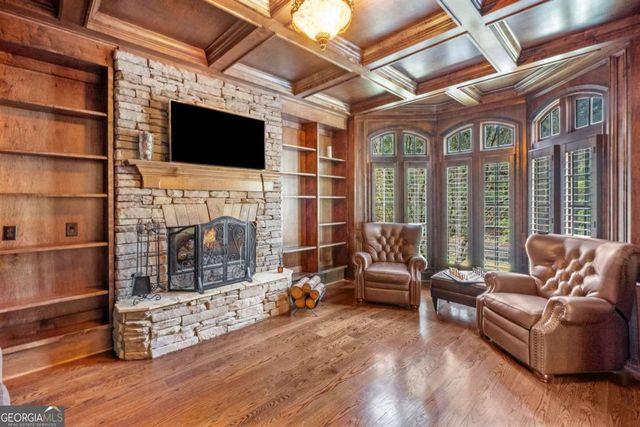 108 Waters Edge Drive, Woodstock, GA 30188