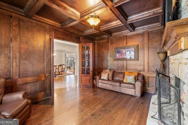 108 Waters Edge Drive, Woodstock, GA 30188