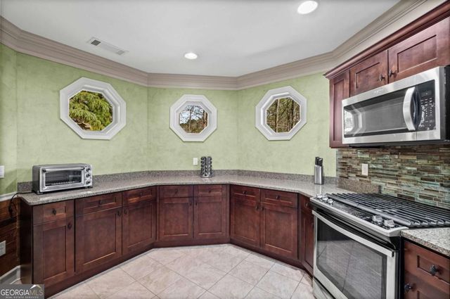 108 Waters Edge Drive, Woodstock, GA 30188