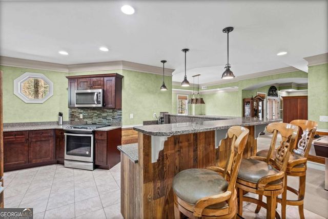 108 Waters Edge Drive, Woodstock, GA 30188