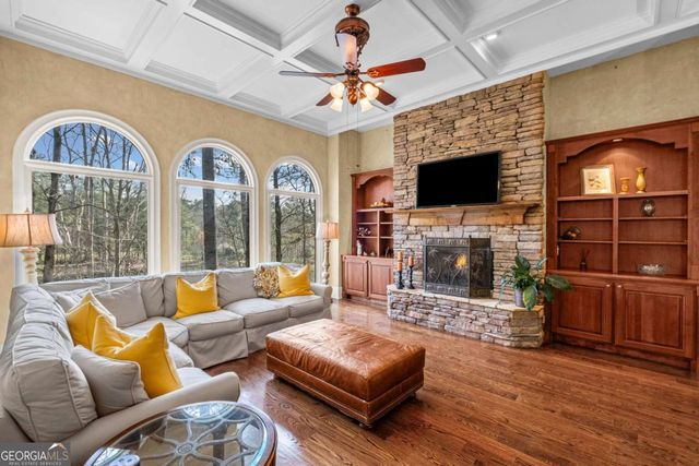 108 Waters Edge Drive, Woodstock, GA 30188