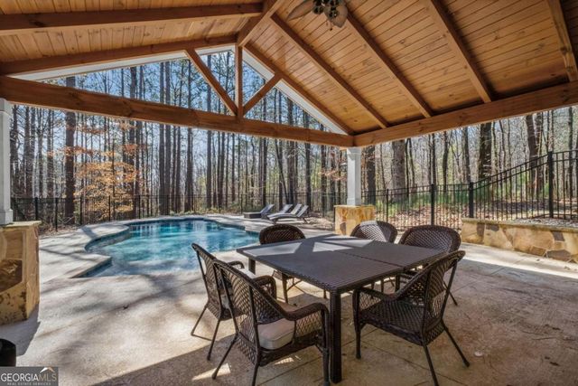 108 Waters Edge Drive, Woodstock, GA 30188