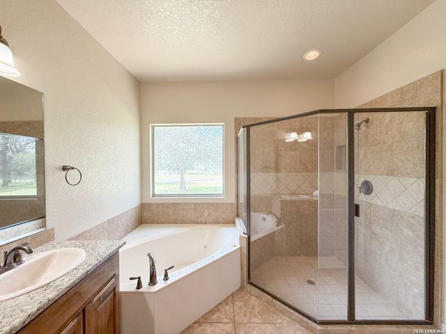 124 County Road 6879, Natalia, TX 78059