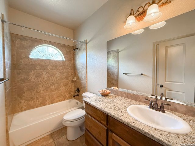 124 County Road 6879, Natalia, TX 78059