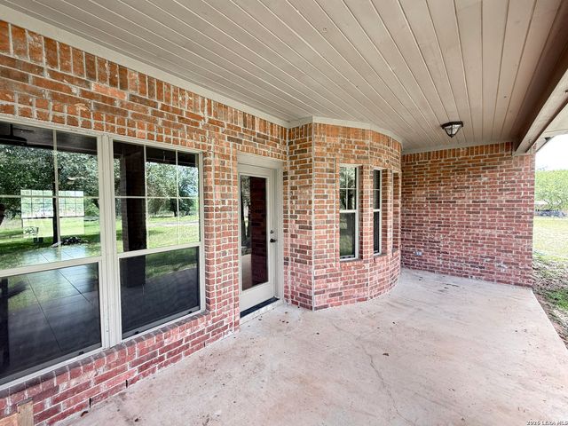 124 County Road 6879, Natalia, TX 78059