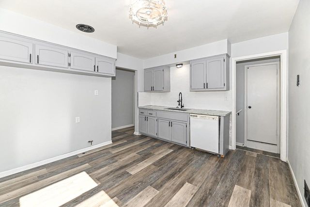 2530 S 64th STREET, Milwaukee, WI 53219