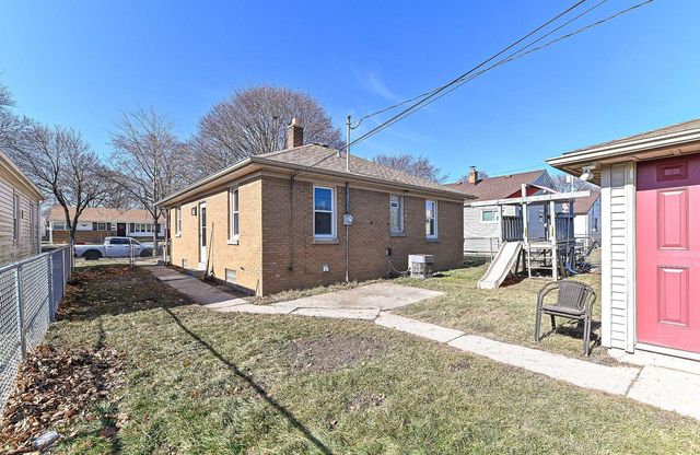 2530 S 64th STREET, Milwaukee, WI 53219