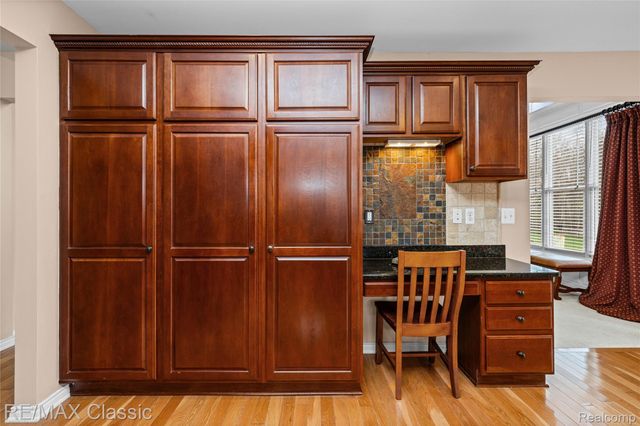 4930 Menominee Lane, Village Of Clarkston, MI 48348