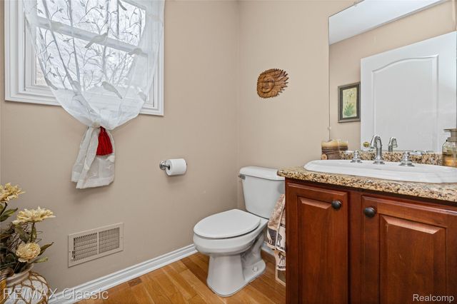 4930 Menominee Lane, Village Of Clarkston, MI 48348