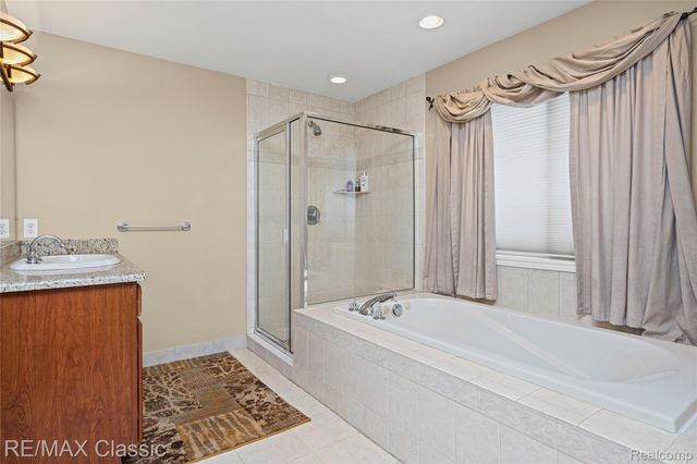 4930 Menominee Lane, Village Of Clarkston, MI 48348