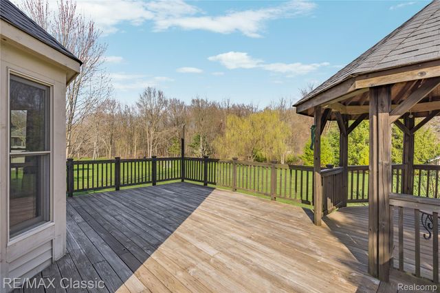 4930 Menominee Lane, Village Of Clarkston, MI 48348