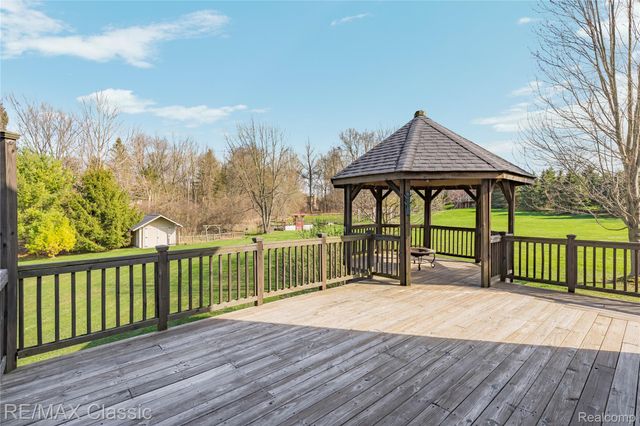 4930 Menominee Lane, Village Of Clarkston, MI 48348