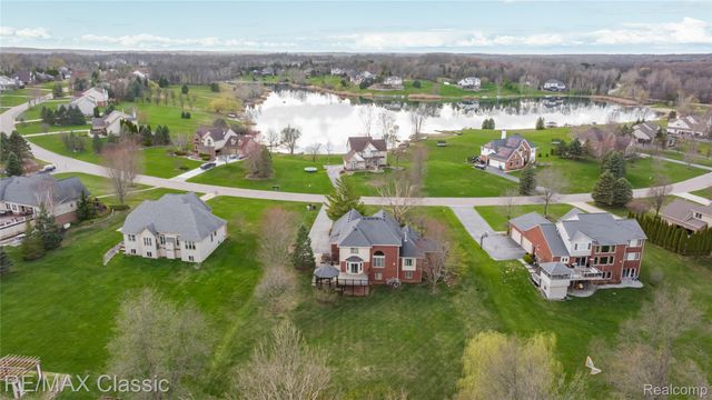 4930 Menominee Lane, Village Of Clarkston, MI 48348