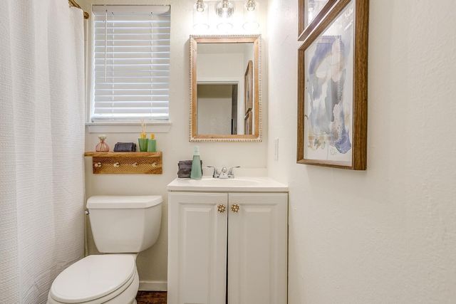 2215 5th Avenue, Fort Worth, TX 76110
