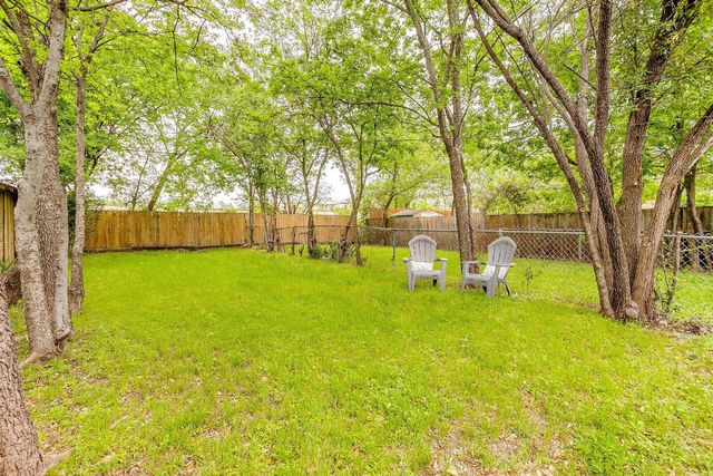 2215 5th Avenue, Fort Worth, TX 76110